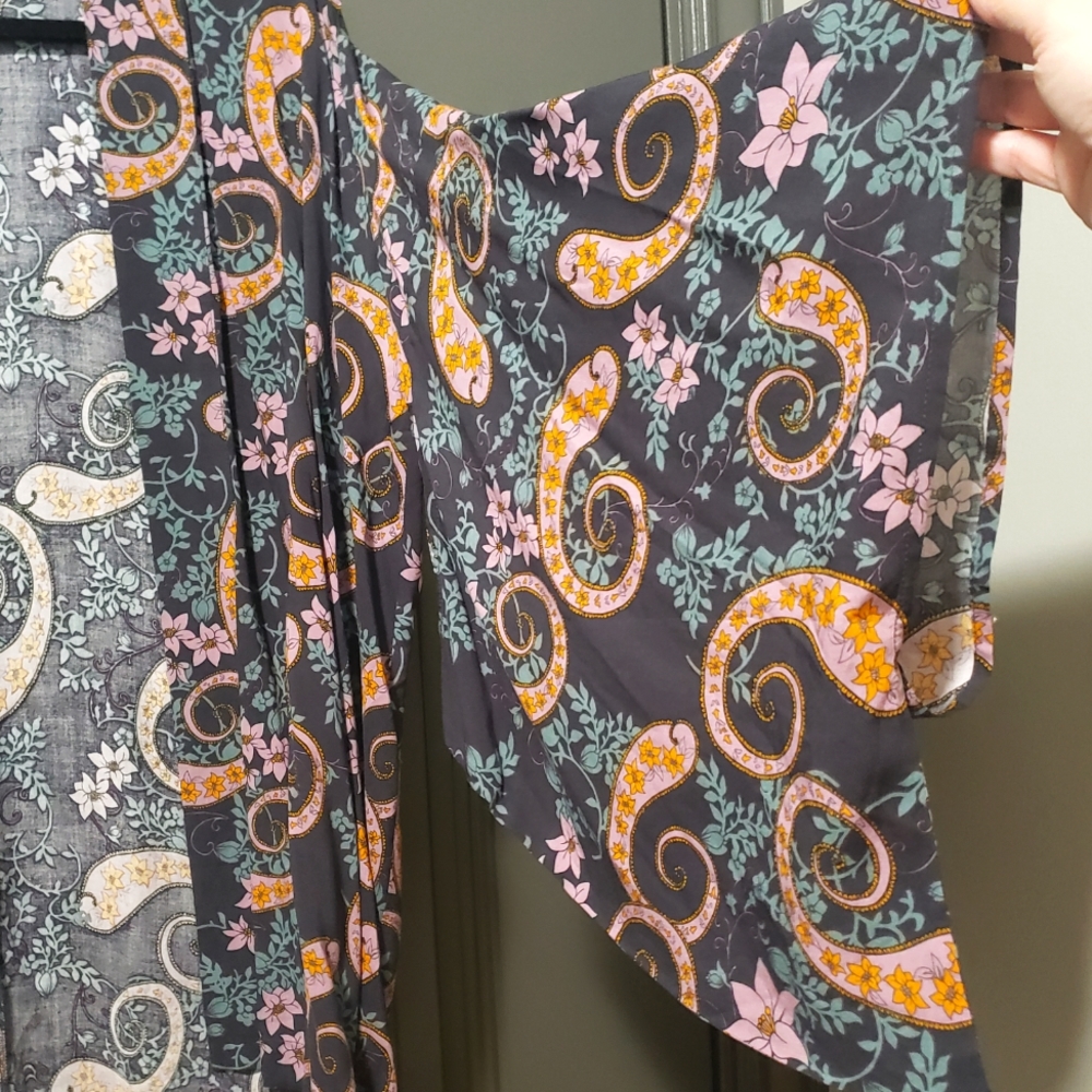 World Market NWT Kimono Style Cover up 037 - Picture 2 of 4